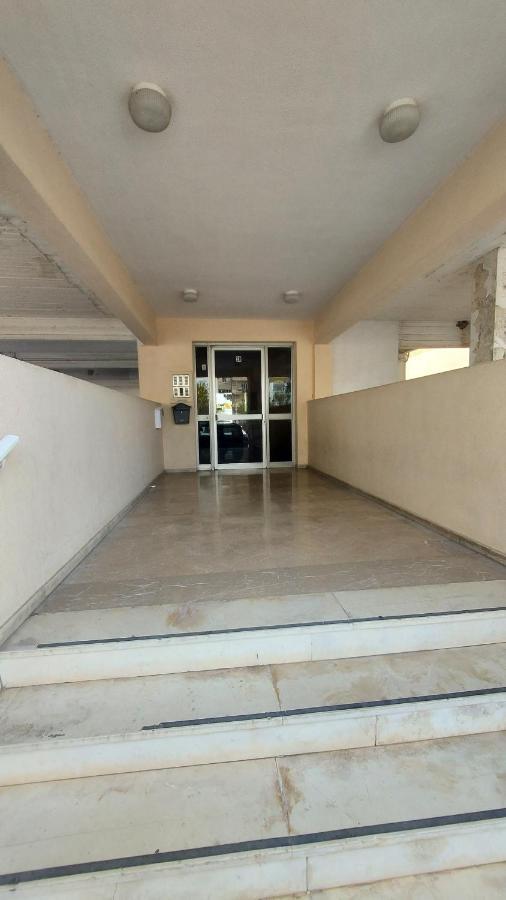 Loutraki Hidden Gem II Apartment Luaran gambar